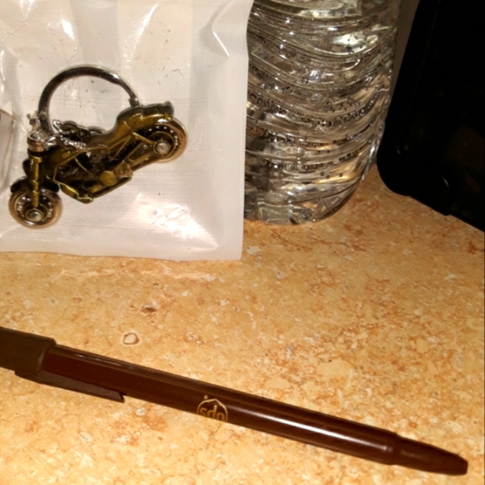 NWT Motorcycle KEYCHAIN - Picture 6 of 8